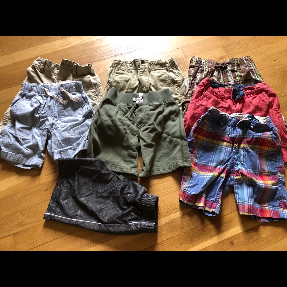 Boy 4T shorts